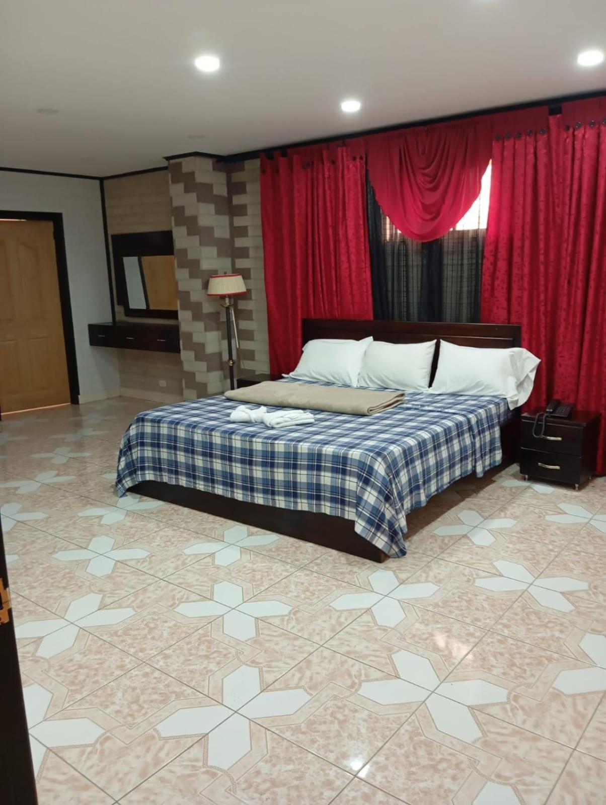 Hollywood Paradise Hotel Rionegro Exteriér fotografie